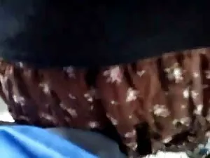 Hermosa árabe chupa  ...
