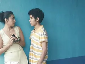 Sexo duro en un trío ...